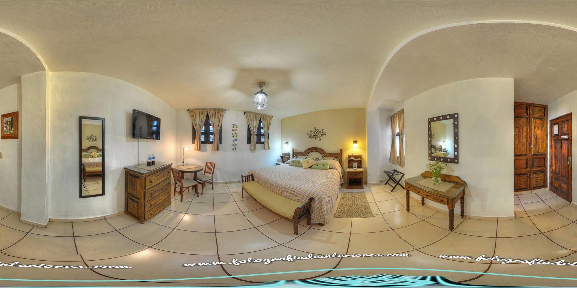 Hotel La Casa Del Laurel Taxco de Alarcon Esterno foto