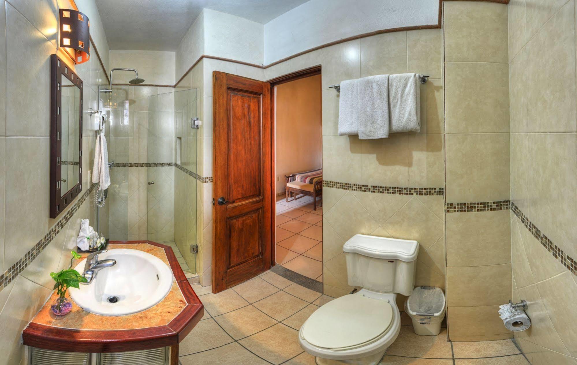 Hotel La Casa Del Laurel Taxco de Alarcon Esterno foto