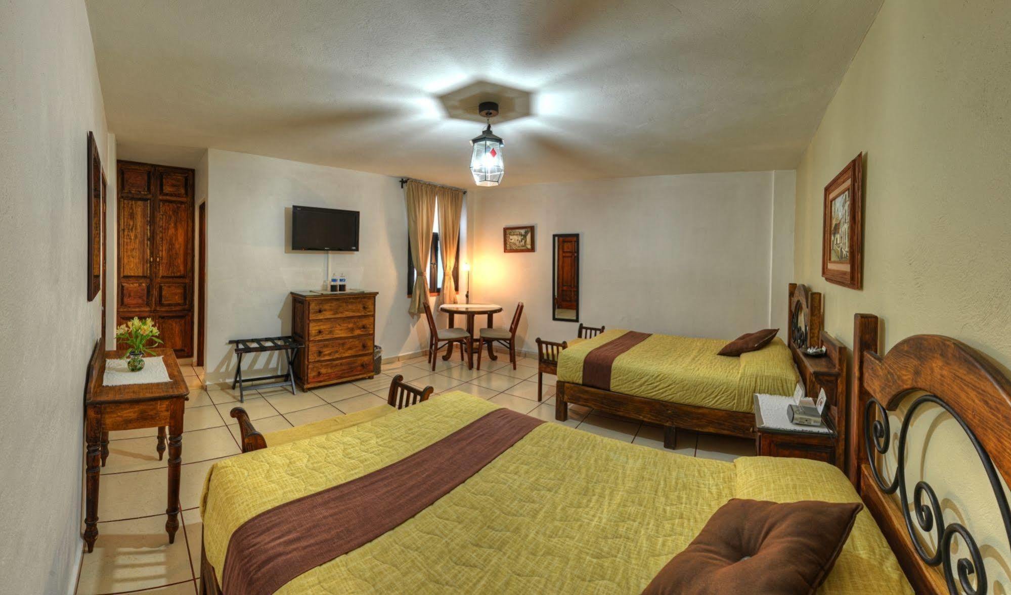 Hotel La Casa Del Laurel Taxco de Alarcon Esterno foto