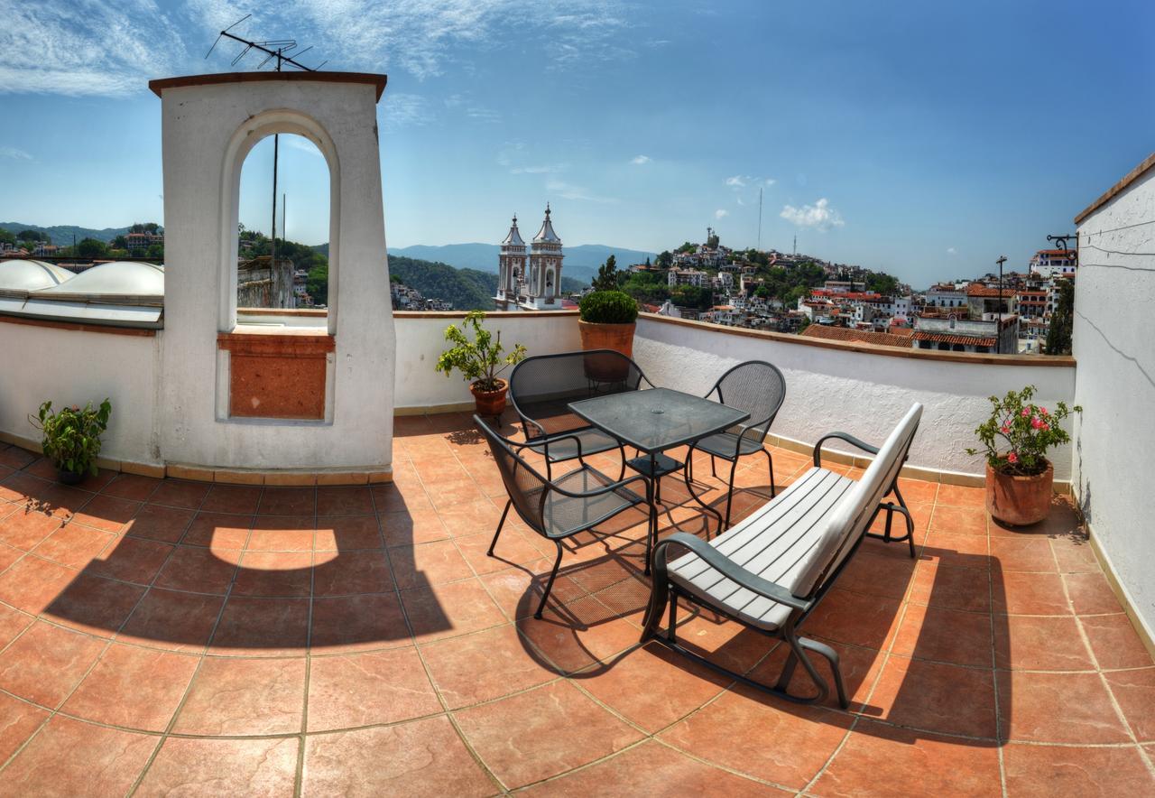 Hotel La Casa Del Laurel Taxco de Alarcon Esterno foto